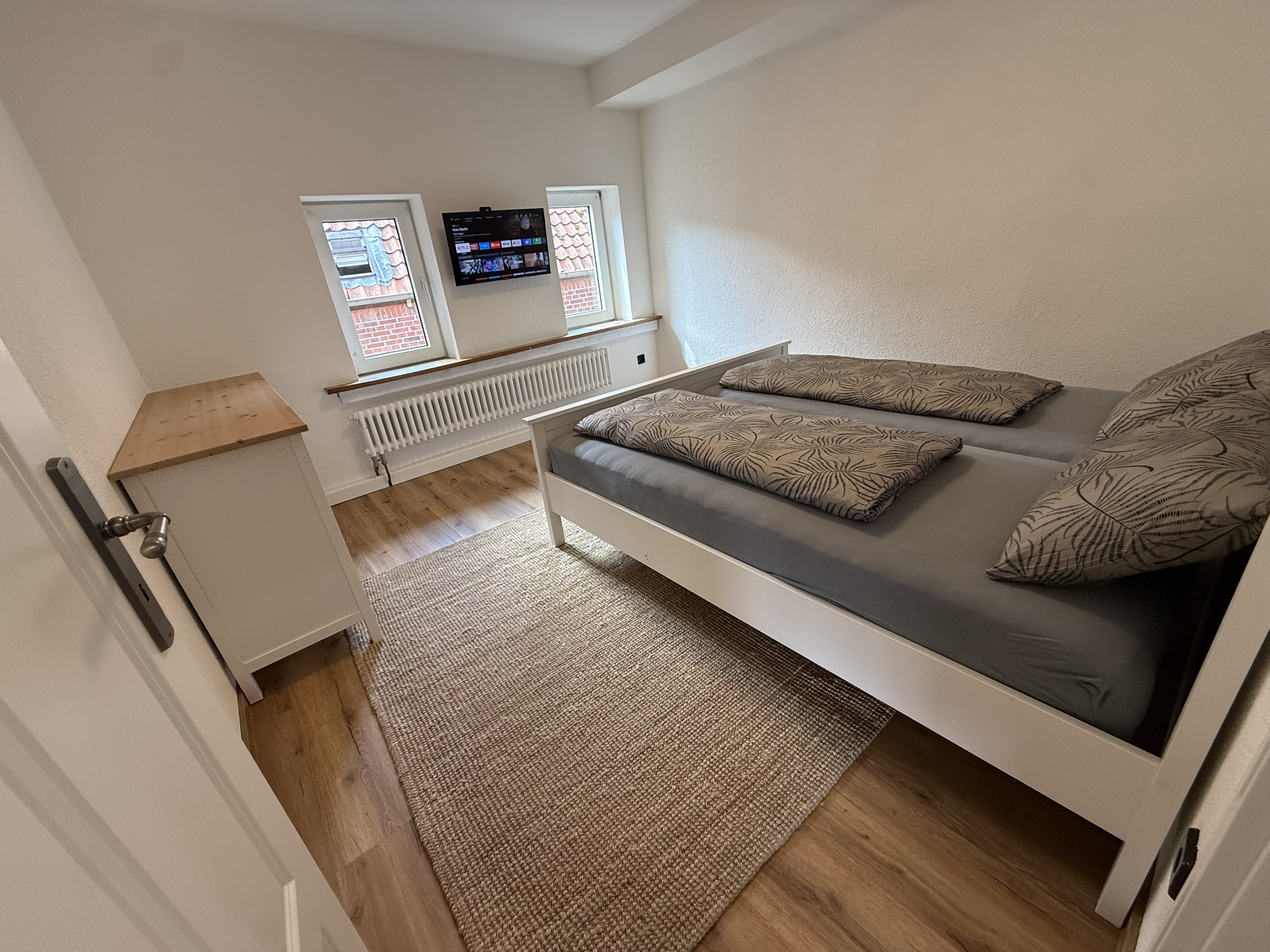 Schlafzimmer 1